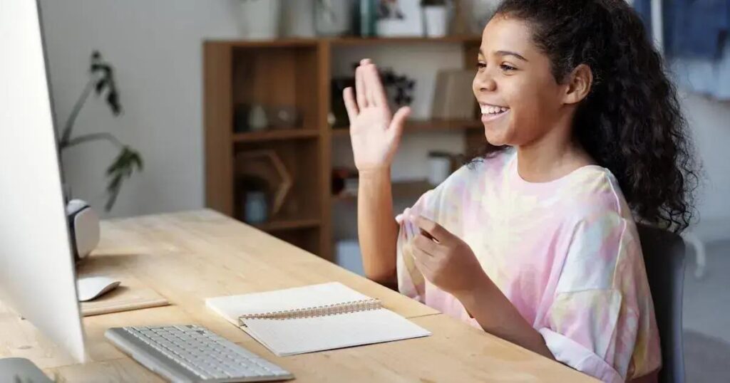 Como ensinar seu filho sobre privacidade online