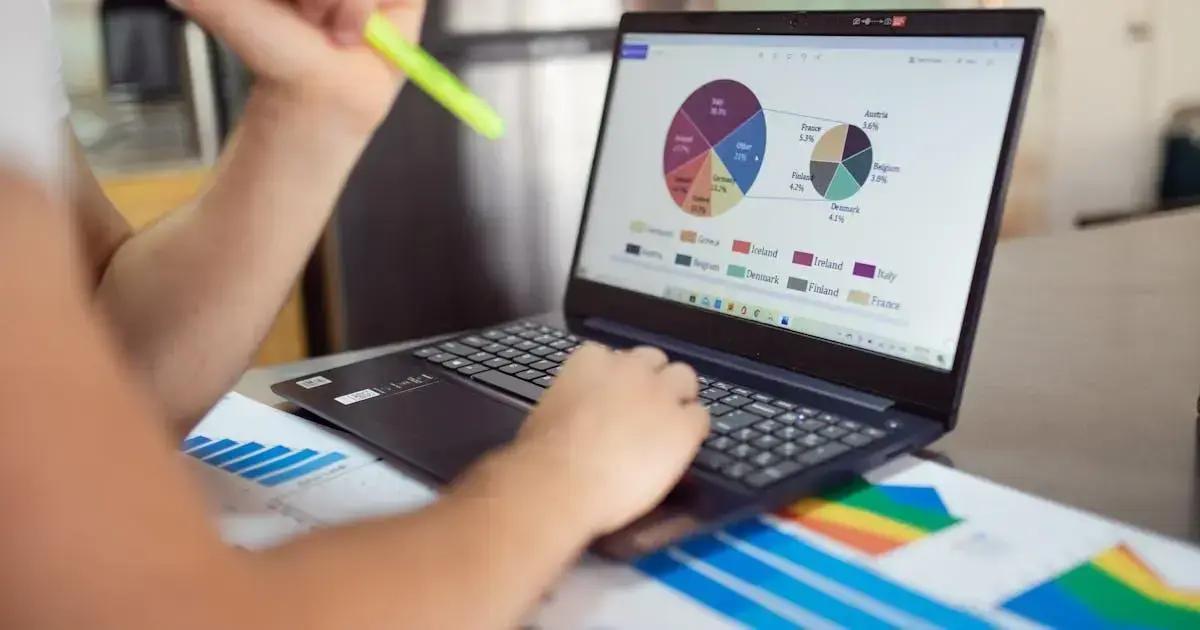 Prevenção de golpes financeiros: Como proteger seu filho online