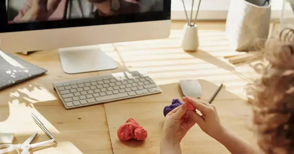 Proteção contra phishing infantil: Como ensinar seu filho a evitar golpes